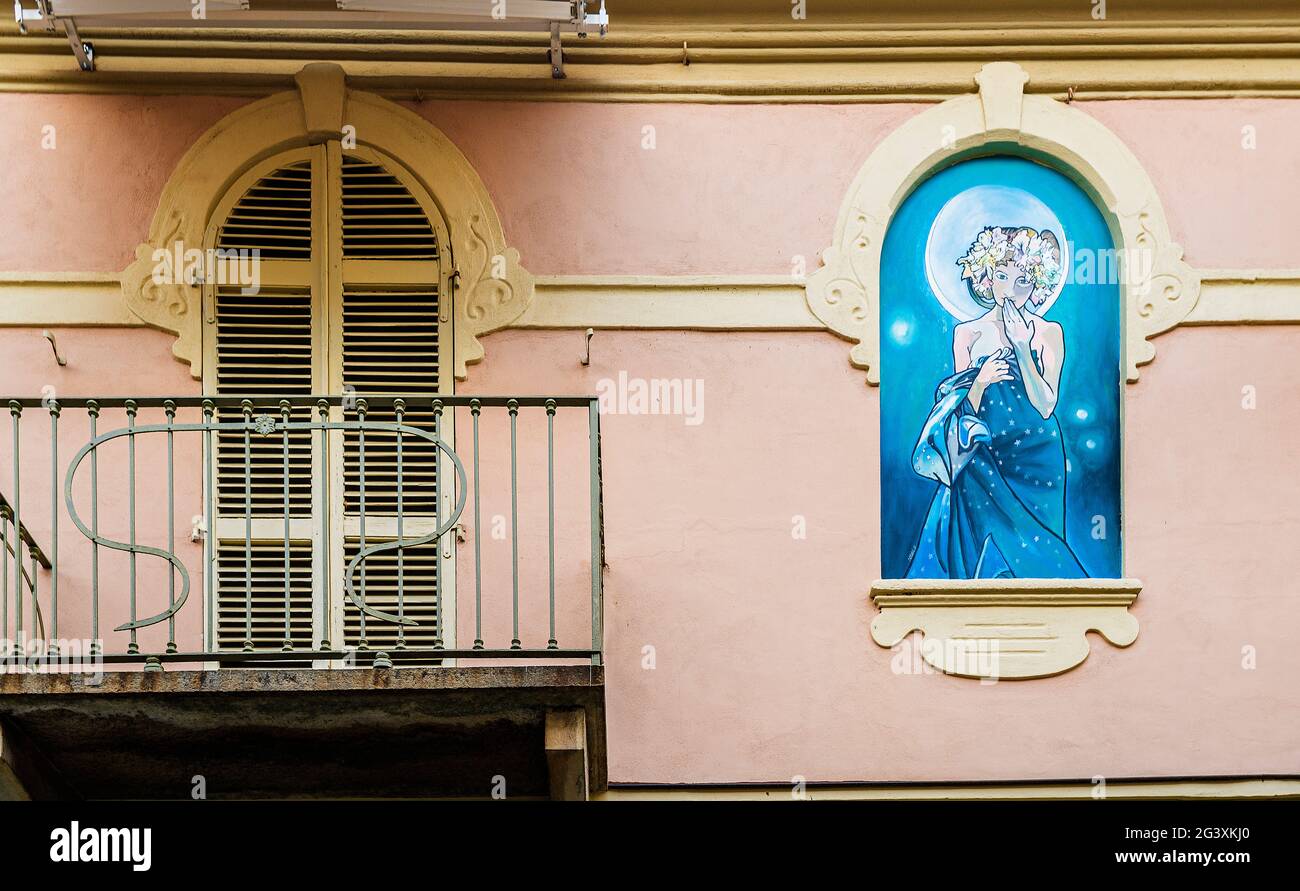 Italia Piemonte Torino quartiere Campidoglio - un quartiere operaio nato a metà Ottocento oggi museo all'aperto e sede del Mau (Museo di Arte Urbana di Torino) Foto Stock