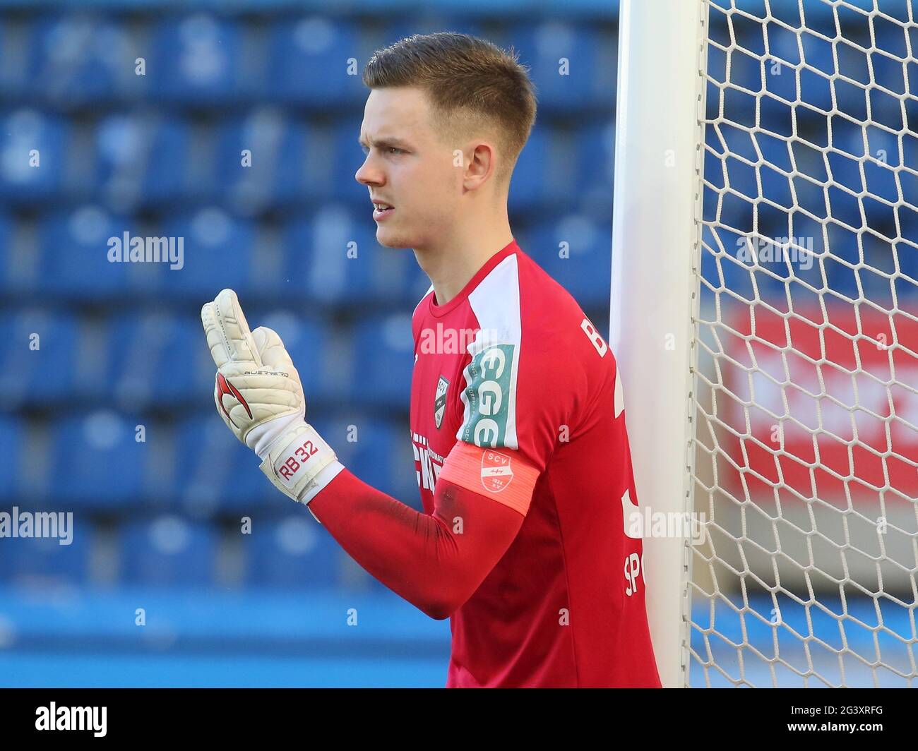 Portiere di calcio tedesco Robin BrÃ¼seke SC Verl DFB 3° campionato 2020-21 Foto Stock