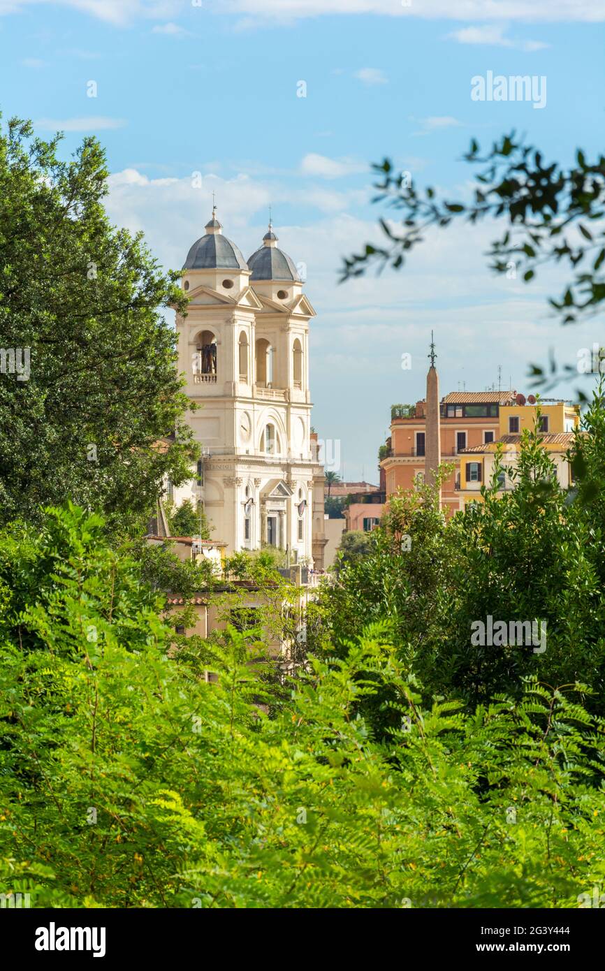 Vista alta sui tetti di Roma Foto Stock