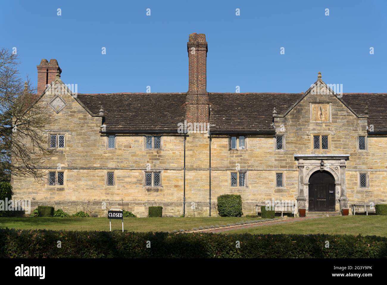 EAST GRINSTEAD, WEST SUSSEX, UK - 1 MARZO : Vista del Sackville College East Grinstead West Sussex il 1 marzo 2021 Foto Stock