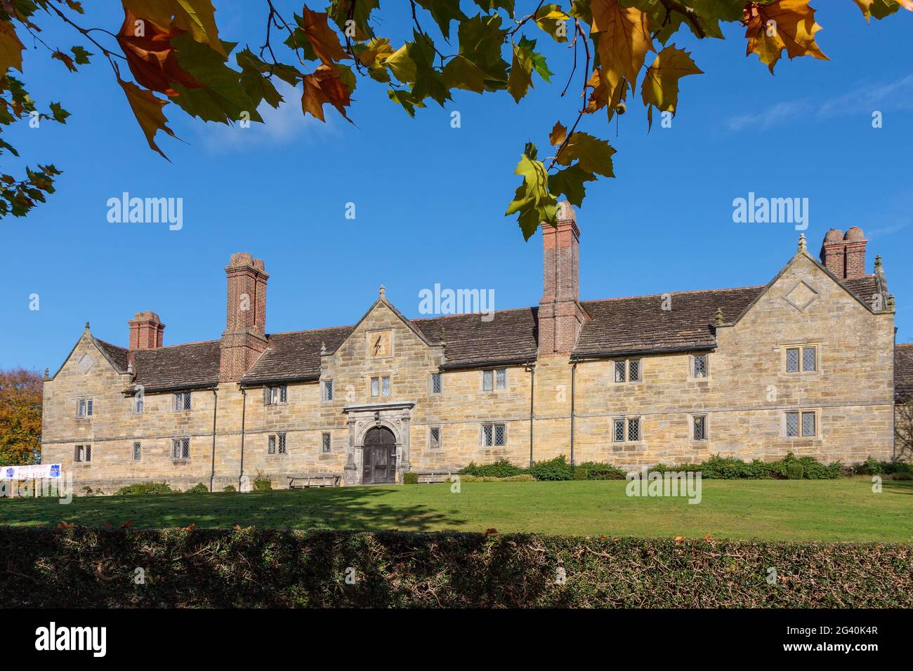 EAST GRINSTEAD, WEST SUSSEX/UK - OTTOBRE 26: Sackville College a East Grinstead il 26 Ottobre 2009 Foto Stock