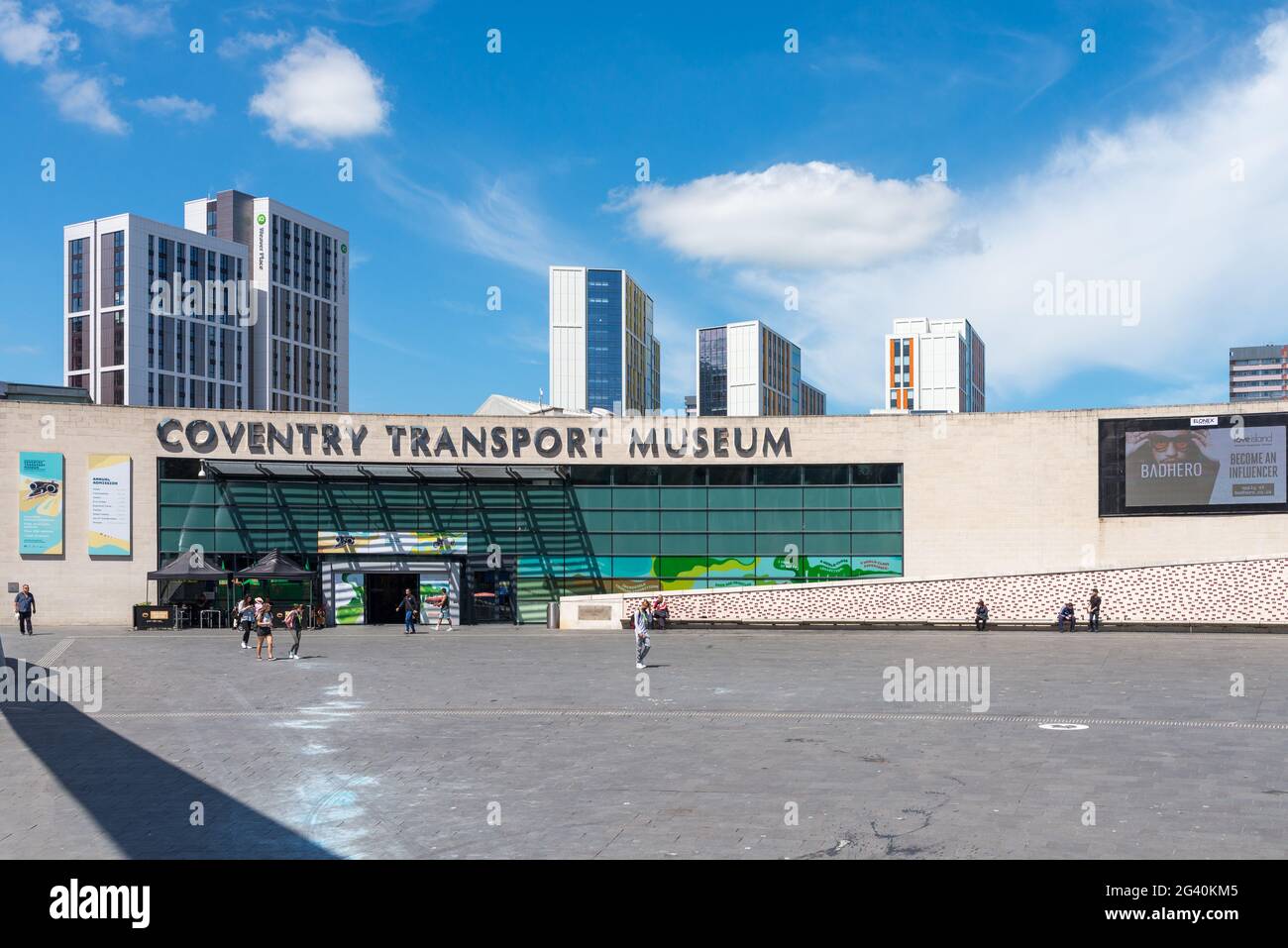 Il Coventry Transport Museum è un museo all'avanguardia che copre i trasporti e l'industria automobilistica Foto Stock