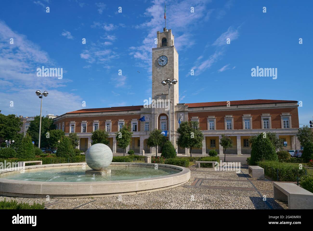 Palazzo Comunale in Latina, edificio degli anni '30 in stile architettonico fascista, Italia Foto Stock