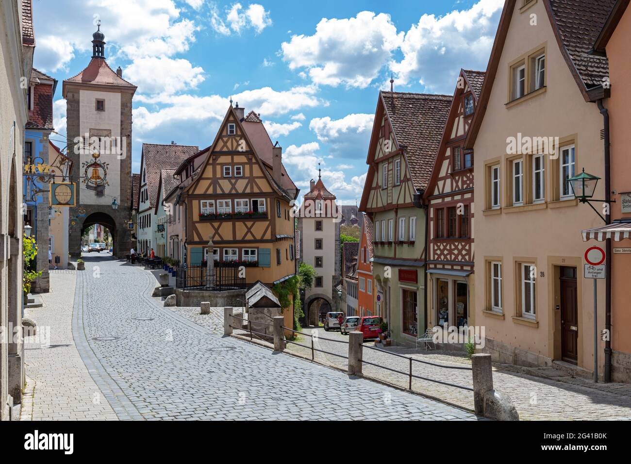 Il Plönlein con il Sieberstor (a sinistra) e il Kobolzeller Tor (al centro) a Rothenburg ob der Tauber, Franconia Centrale, Baviera, Germania Foto Stock