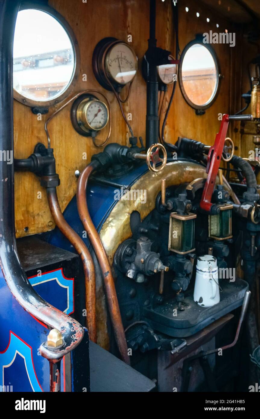 Primo piano di una parte del motore a vapore Bluebell nella stazione di Sheffield Park Foto Stock