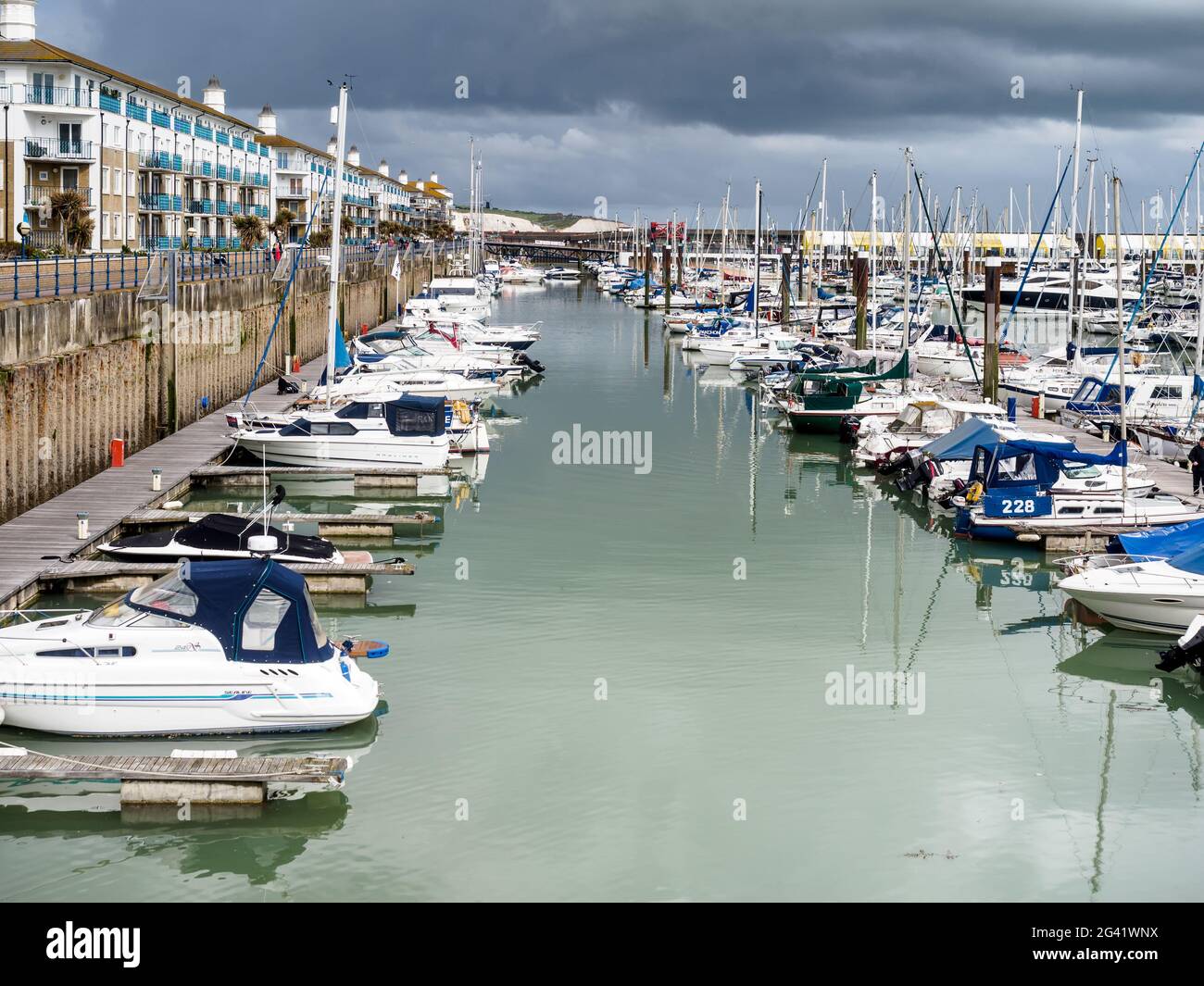 BRIGHTON, SUSSEX/UK - 24 maggio : Vista di Brighton Marina in Brighton il 24 maggio 2014. Persone non identificate. Foto Stock