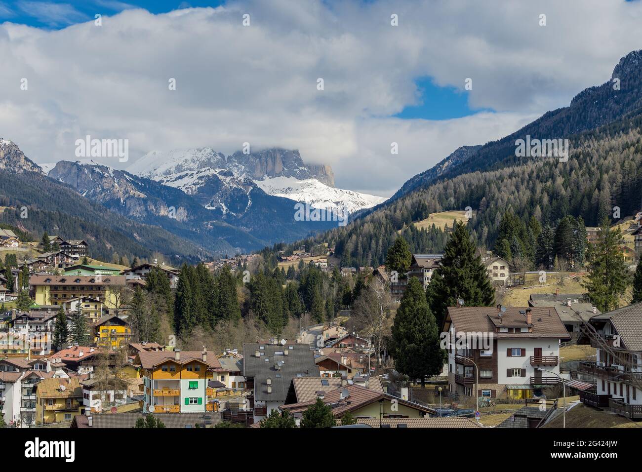 Vista di Moena Trentino Italia Foto Stock
