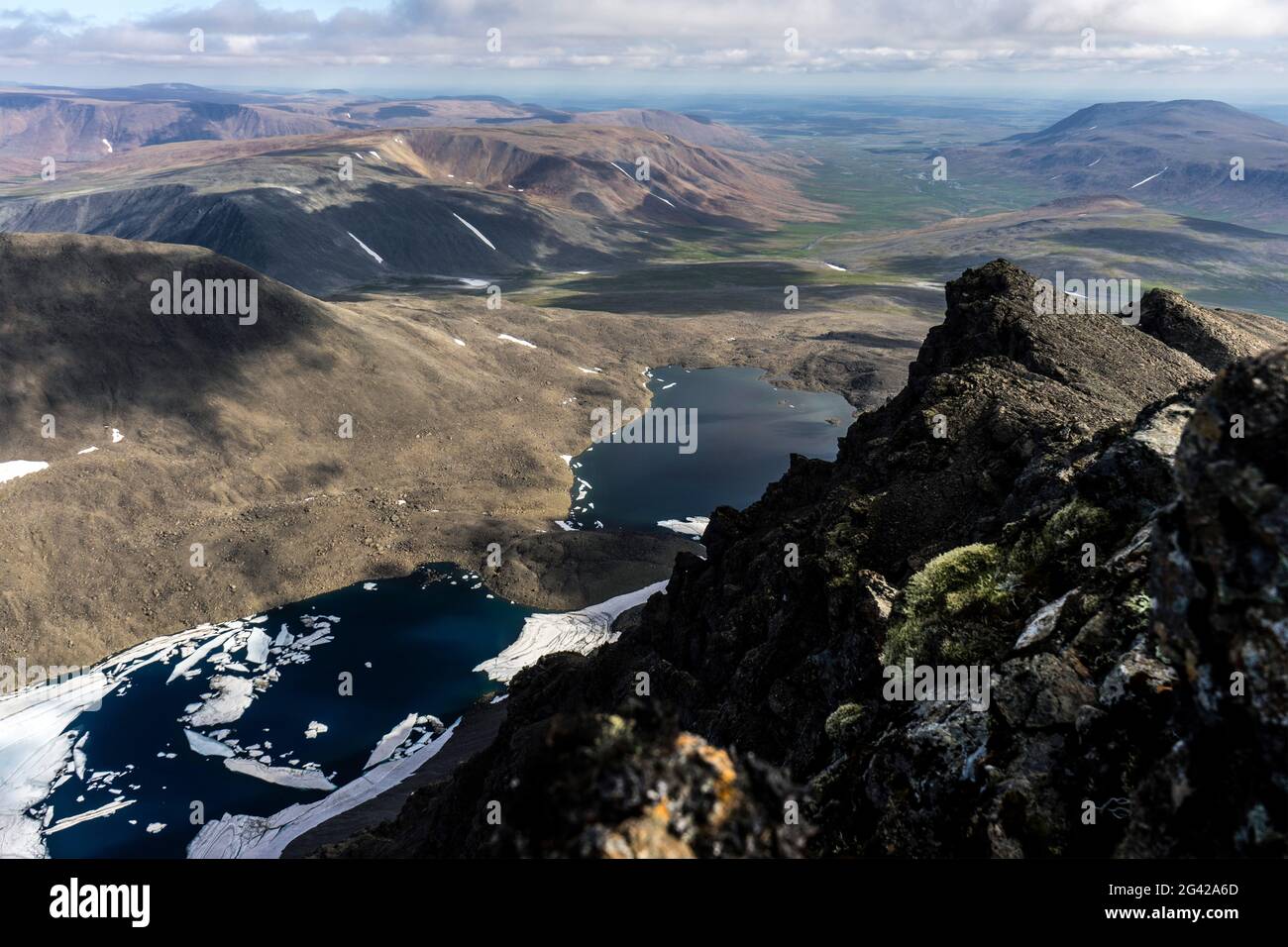 Vista attraverso gli Urali polari verso Siberia, Skalnaya, Repubblica Komi, Russia Foto Stock