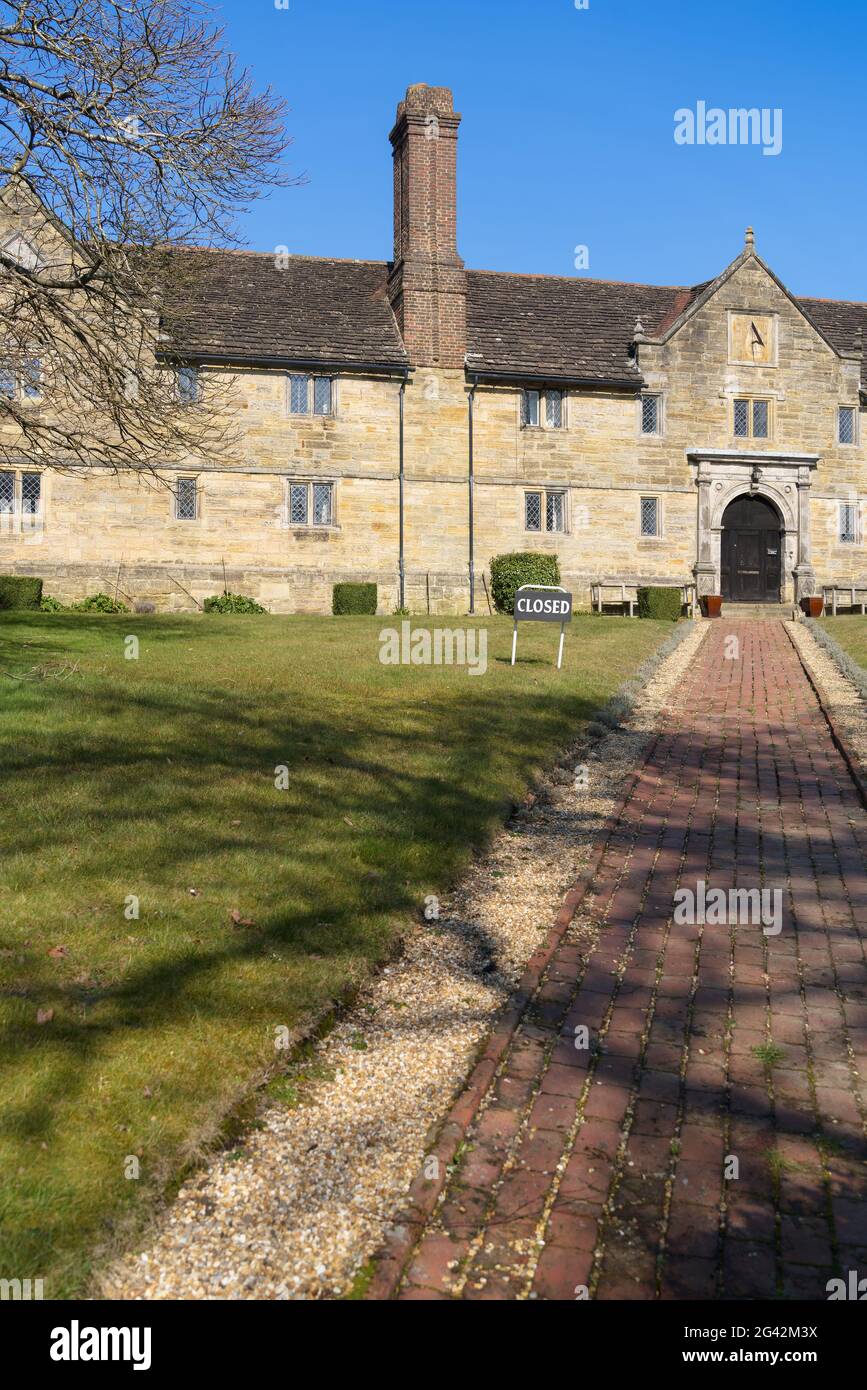 EAST GRINSTEAD, WEST SUSSEX, UK - 1 MARZO : Vista del Sackville College East Grinstead West Sussex il 1 marzo 2021 Foto Stock