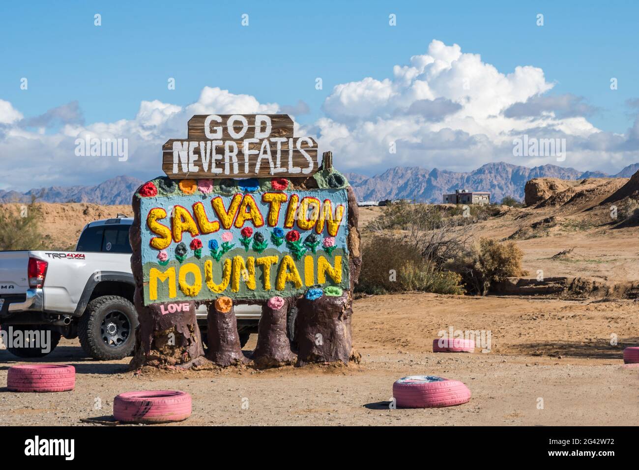 Una strada d'ingresso che va a Slab City, California Foto Stock