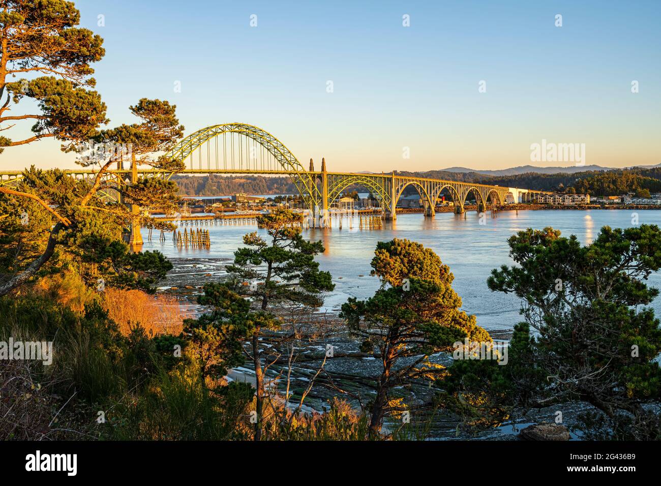 Yaquina Bay Bridge, Newport, Oregon, Stati Uniti d'America Foto Stock