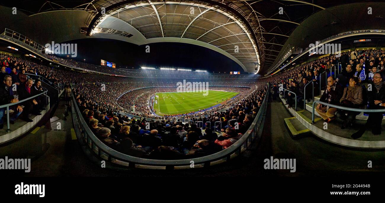 Vista panoramica equirettangolare dello stadio di calcio Camp Nou, Barcellona, Catalogna, Spagna Foto Stock