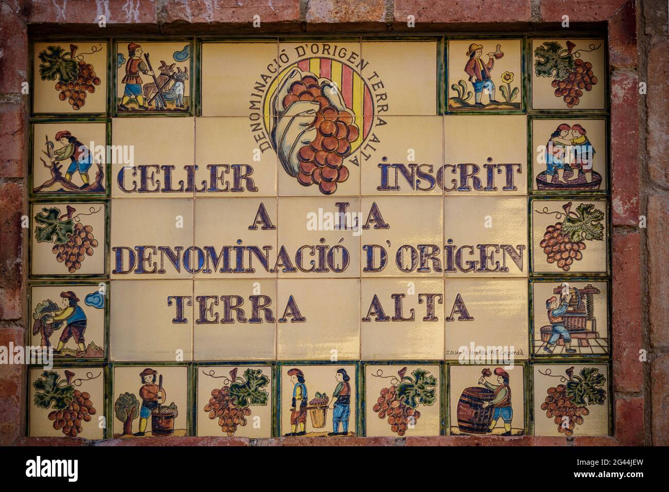 Vista esterna della cantina Cooperativa de Gandesa. È stato progettato dall'architetto César Martinell (Terra alta, Tarragona, Catalogna, Spagna) Foto Stock