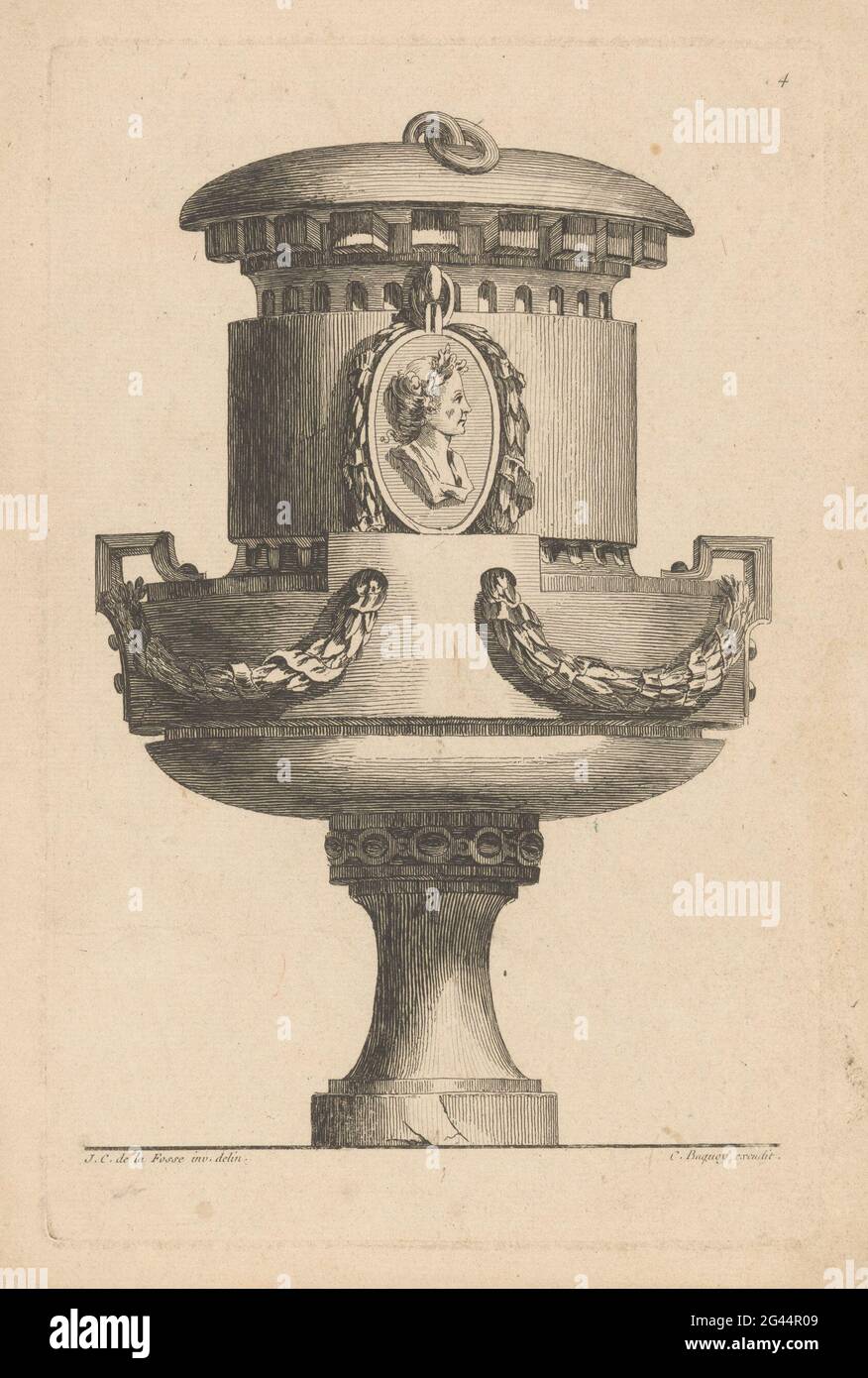 Vaso con medaglione; V vasi antichi. Cahier V; IIe Volume de l'oeuvre de J. CH. Delafosse (...). Vaso ornamentato con medaglione ovale con ritratto da donna, profil e ghirlande. Foto Stock