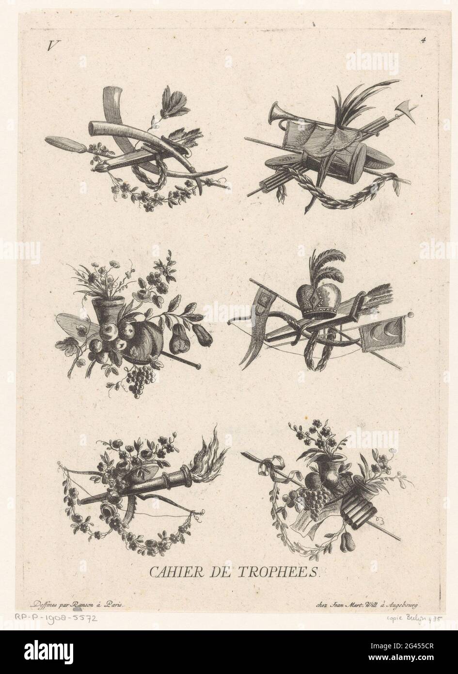 Trofei con frutta e armi; V Cahier de Trophées. Sei trofei con frutta, fiori, strumenti musicali e armi come frecce, una fasciata, una torcia e un arco. Foto Stock