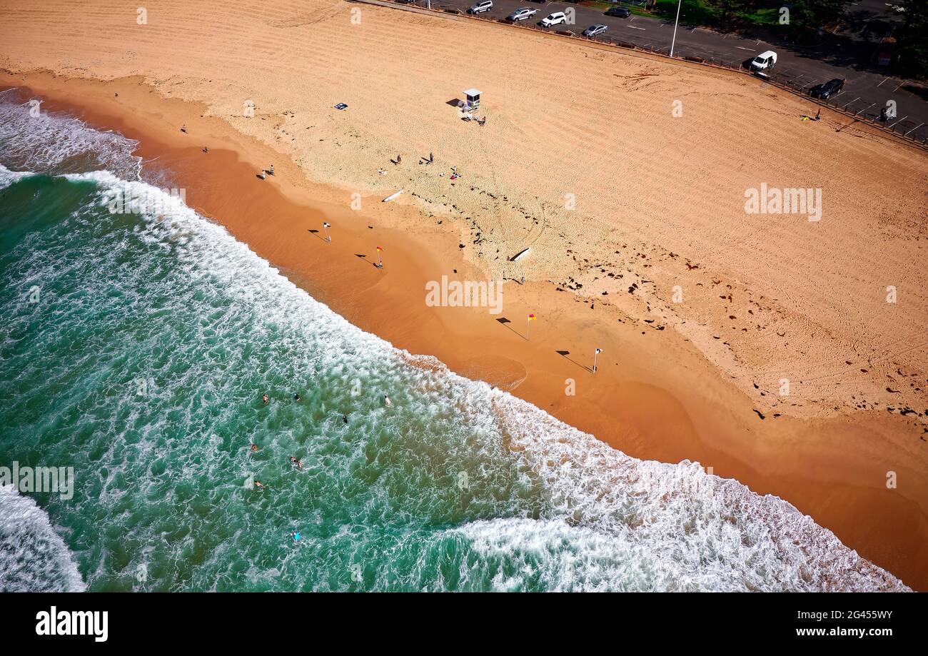 Vista aerea della spiaggia Austinmer sulla costa sud del NSW, Australia Foto Stock