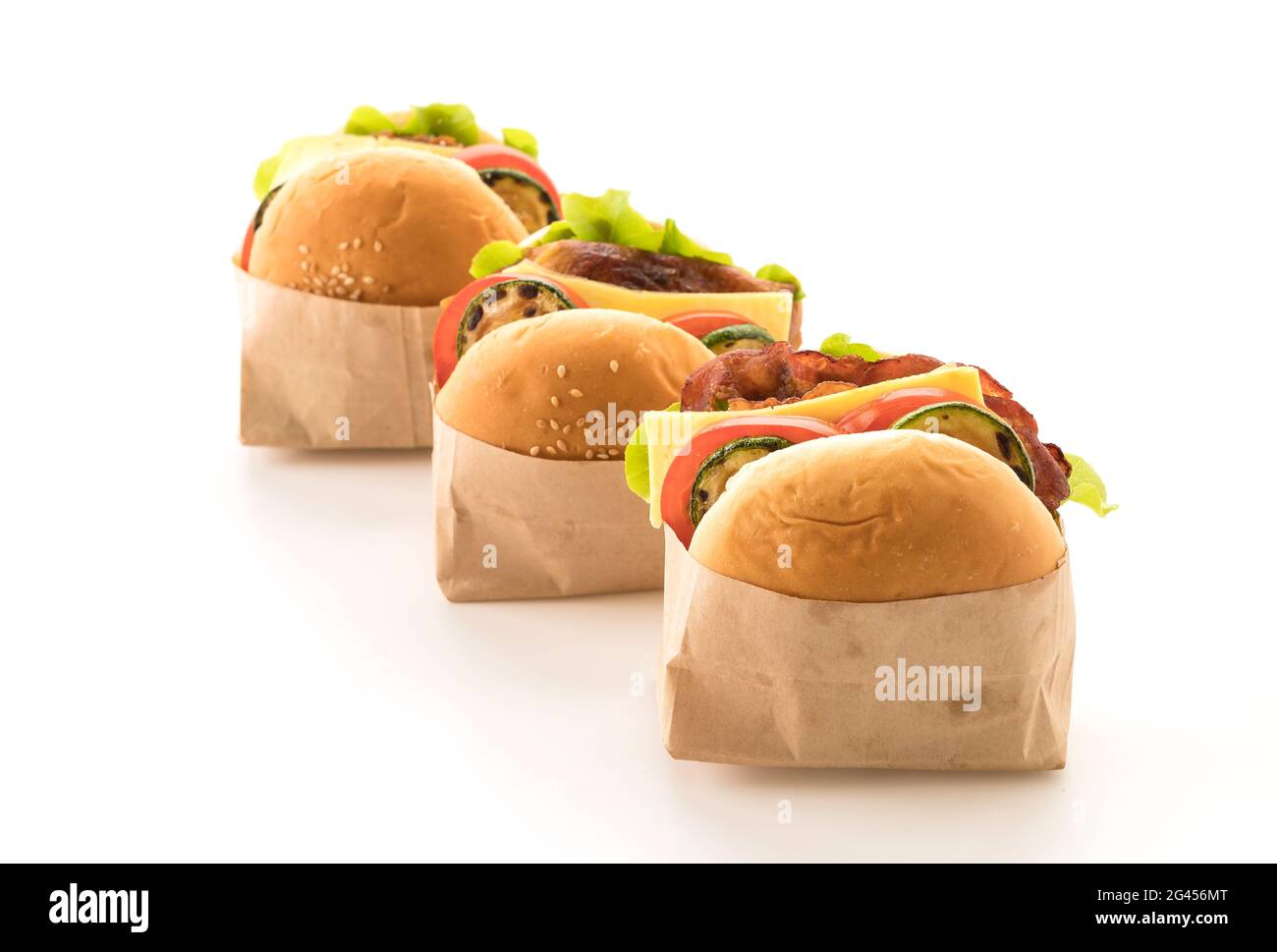 Fast food e junk food su sfondo bianco Foto Stock