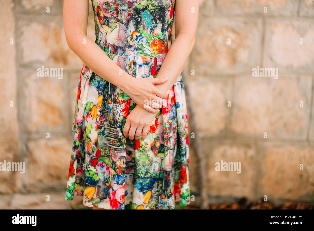 Mani femminili vicino fino all'aperto. Foto Stock