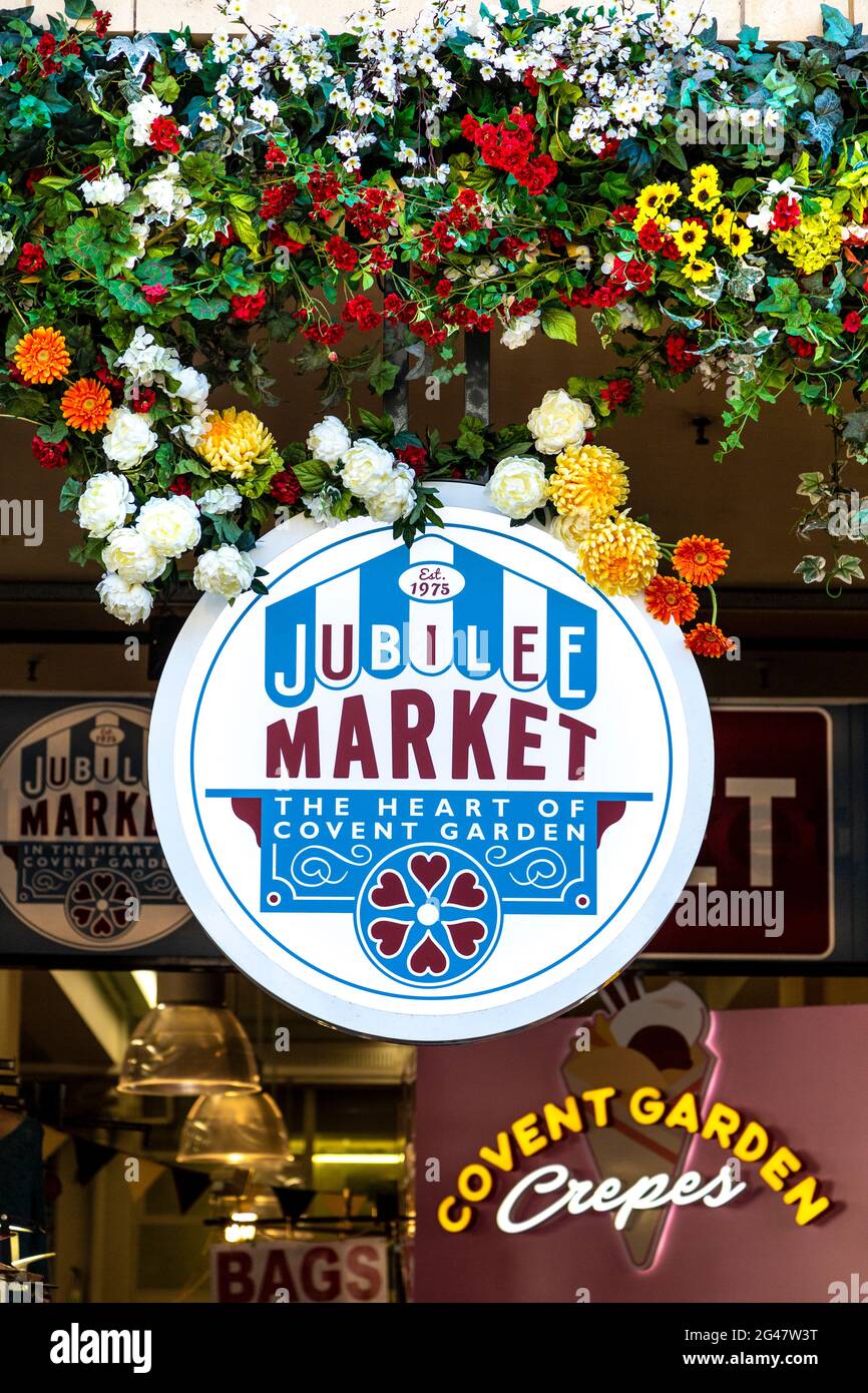 Cartello all'ingresso del Jubilee Market, Covent Garden, Londra, Regno Unito Foto Stock