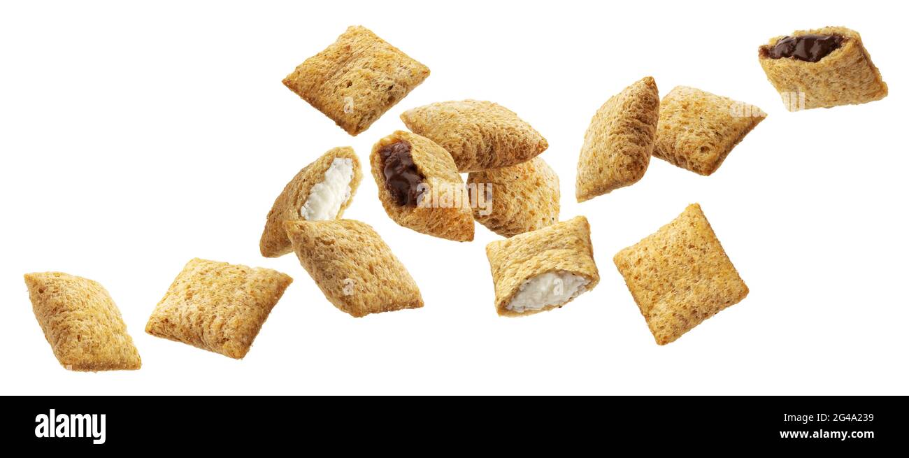 Pastiglie di mais dolce isolate su sfondo bianco Foto Stock