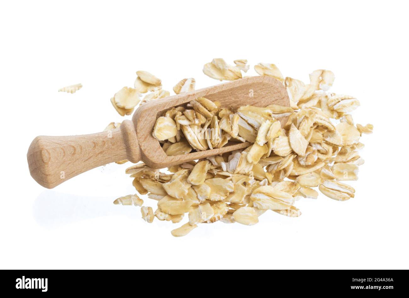 Fiocchi di avena isolati su sfondo bianco Foto Stock