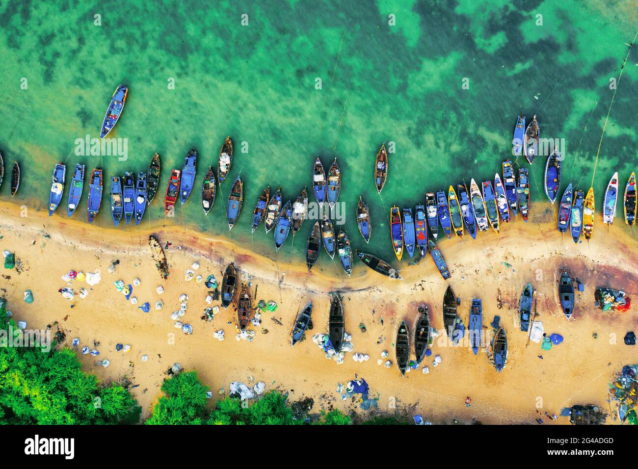 Ponte del porto di Rameshwaram e barche Foto Stock