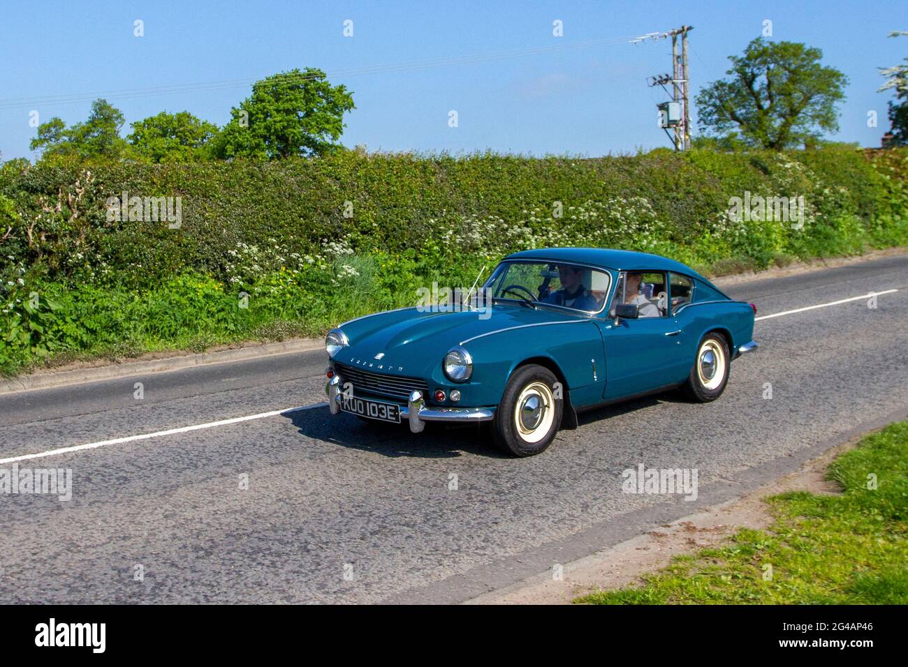 1967 Anni '60 Blu Triumph Gt6 1998Cc Perol 2Dr Coupé In Rotta Per Capesthorne Hall Classico Maggio Auto Show, Cheshire, Regno Unito Foto Stock - Alamy