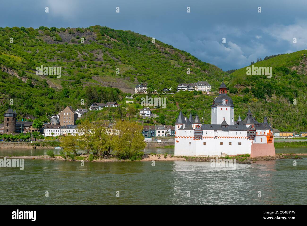 Castello a pedaggio del 14 ° secolo Castello di Pfalzgrafenstein su un'isola nel fiume Reno, patrimonio mondiale dell'UNESCO, Valle del Reno, Renania-Palatinato, Germania Foto Stock