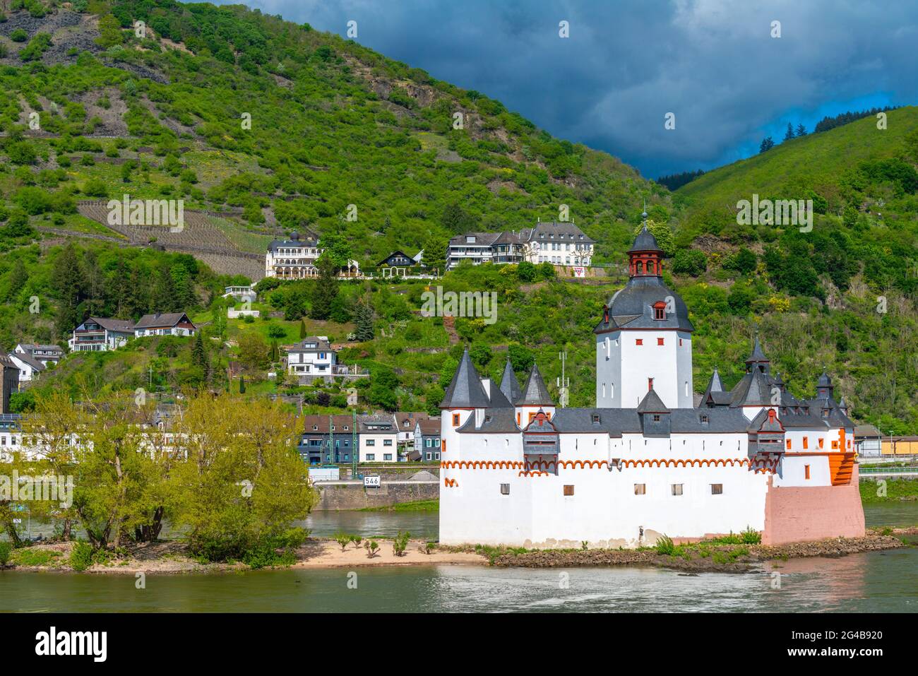Castello a pedaggio del 14 ° secolo Castello di Pfalzgrafenstein su un'isola nel fiume Reno, patrimonio mondiale dell'UNESCO, Valle del Reno, Renania-Palatinato, Germania Foto Stock