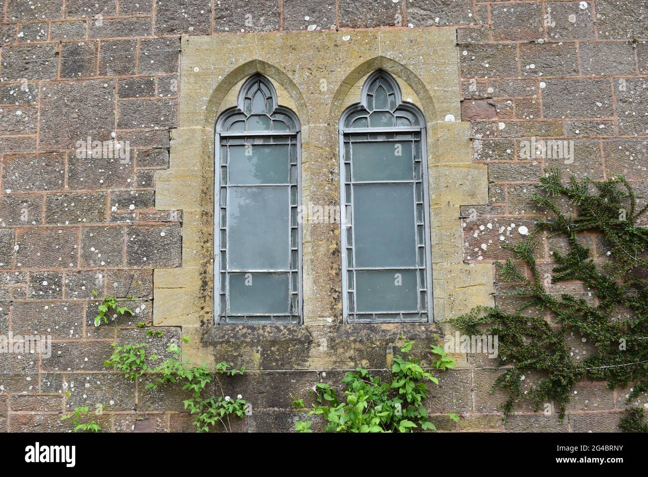 Finestre Gotiche doppie, Knightshayes National Trust, Tiverton, Devon Foto Stock