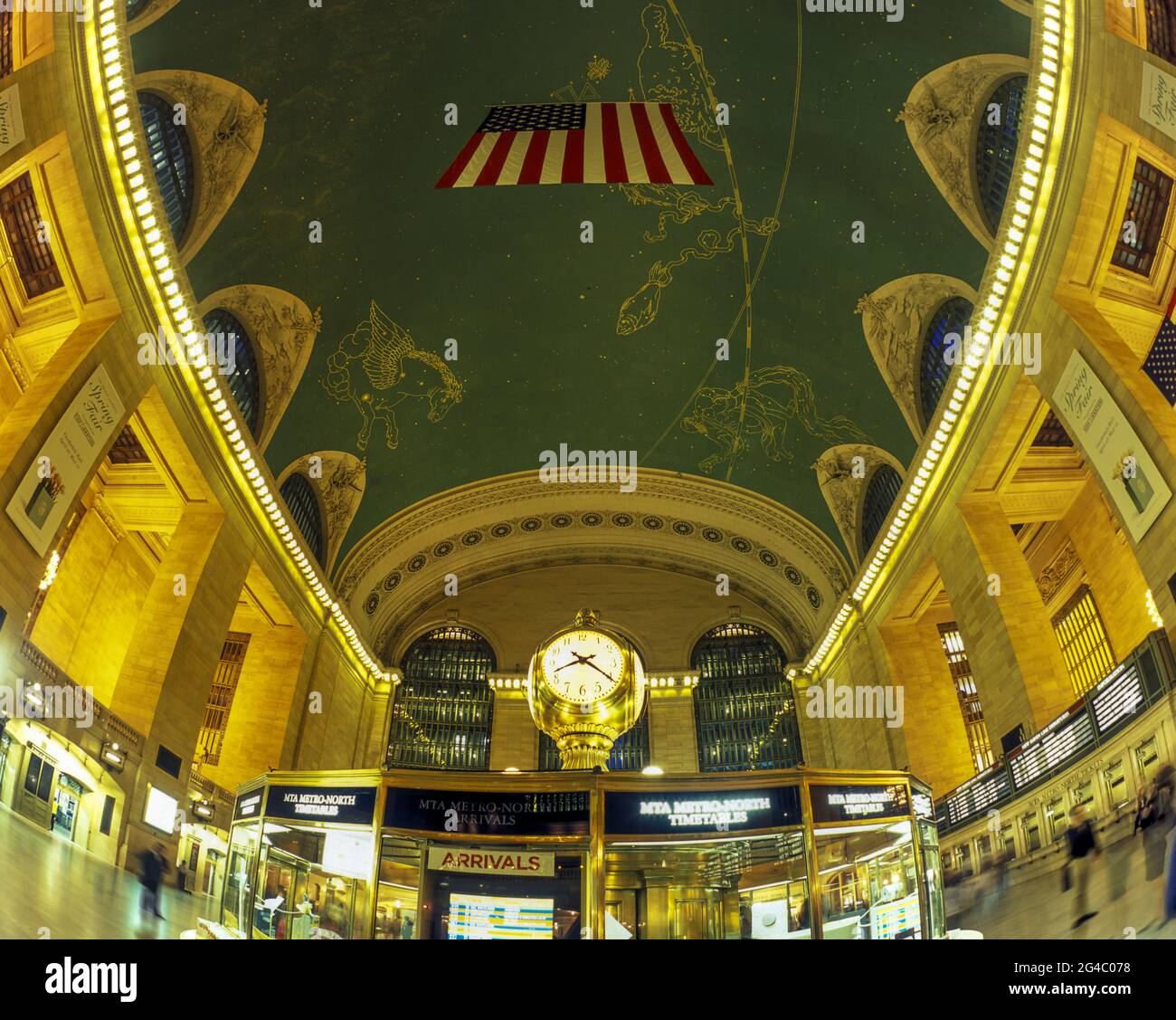 2007 STORICO SOFFITTO (©PAUL HELLEU 1913) ATRIO PRINCIPALE GRAND CENTRAL TERMINAL (©WARREN & WETMORE 1913) MIDTOWN MANHATTAN NEW YORK CITY USA Foto Stock