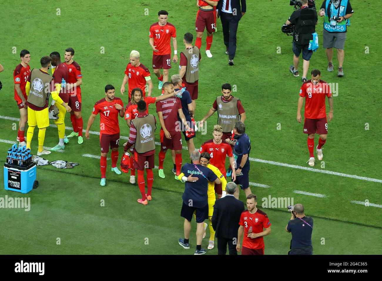 BAKU, AZERBAIGIAN - GIUGNO 20: La Svizzera festeggia durante la partita UEFA Euro 2020 tra la Svizzera e la Turchia allo Stadio Olimpico di Baku il 20 giugno 2021 a Baku, Azerbaigian (Foto di /Orange Pictures) Credit: Orange Pics BV/Alamy Live News Foto Stock