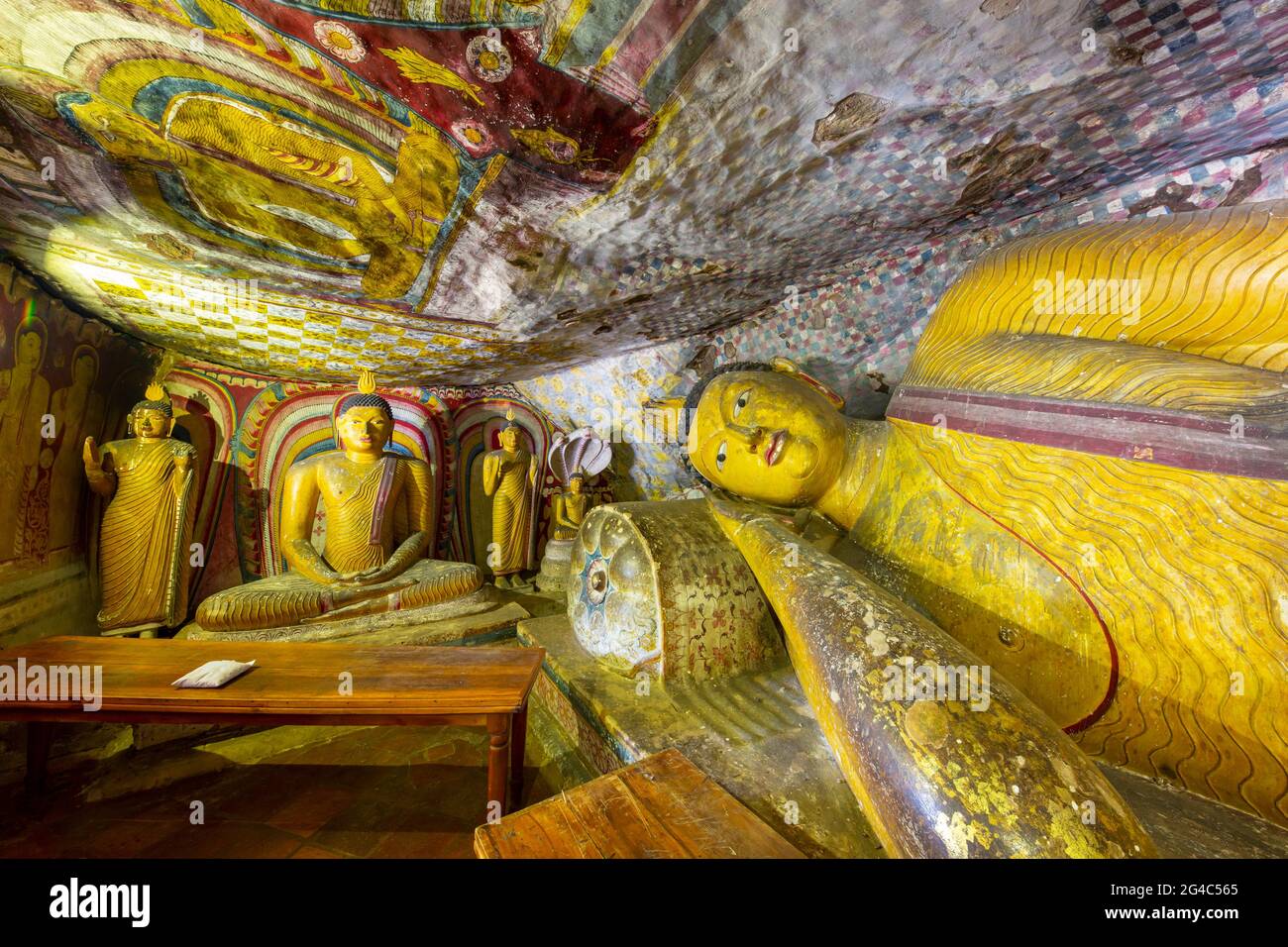 Storico Dambulla tempio nella grotta, in Dambulla, Sri Lanka Foto Stock
