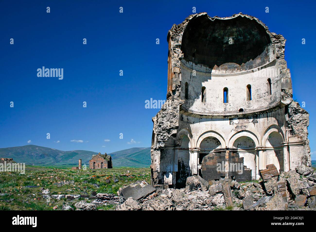Chiesa del Redentore conosciuta anche come Chiesa di San Prkitch nelle rovine dell'antica capitale del regno armeno di Bagredit, Ani, a Kars, Turchia. Foto Stock