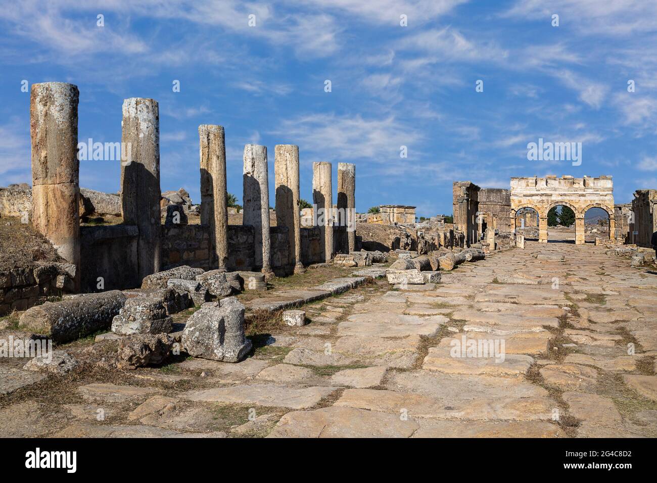 Rovine della città romana di Hierapolis, Pamukkale, Turchia. Foto Stock