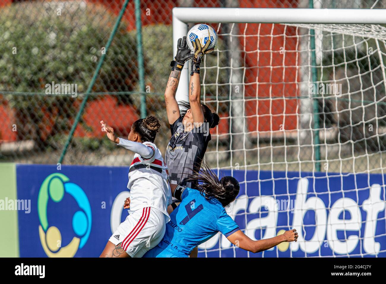 Cotia, Brasile. 20 Giugno 2021. Flávia Guedes nella partita tra São Paulo e Real Brasília, valida per il 14° round del Campionato brasiliano di calcio Serie A1, Donne del 2021, che si svolge a CFA Cotia, questa domenica (20). Credit: Van Campos/FotoArena/Alamy Live News Foto Stock