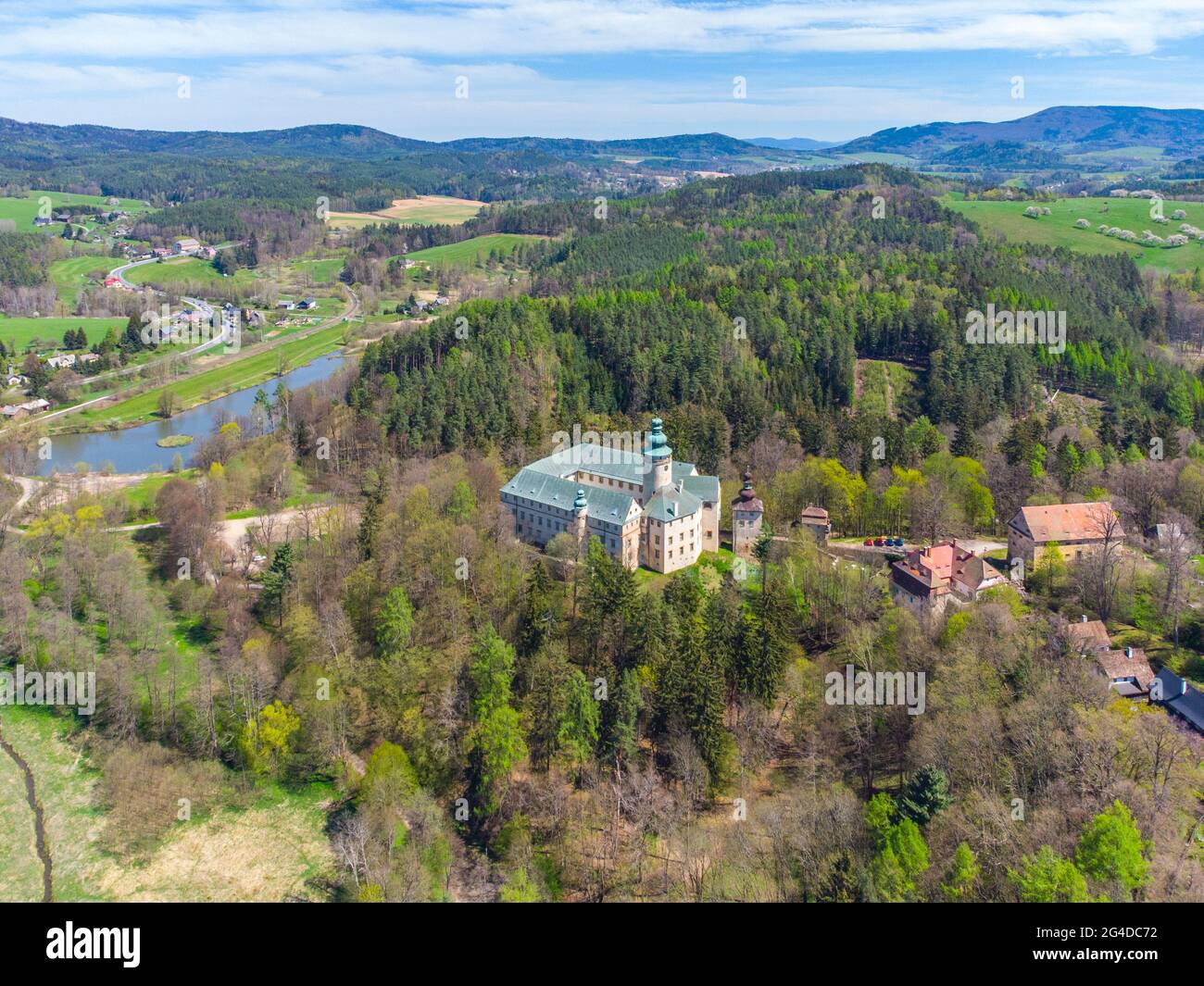 Veduta aerea del Castello di Lemberk dall'alto Foto Stock