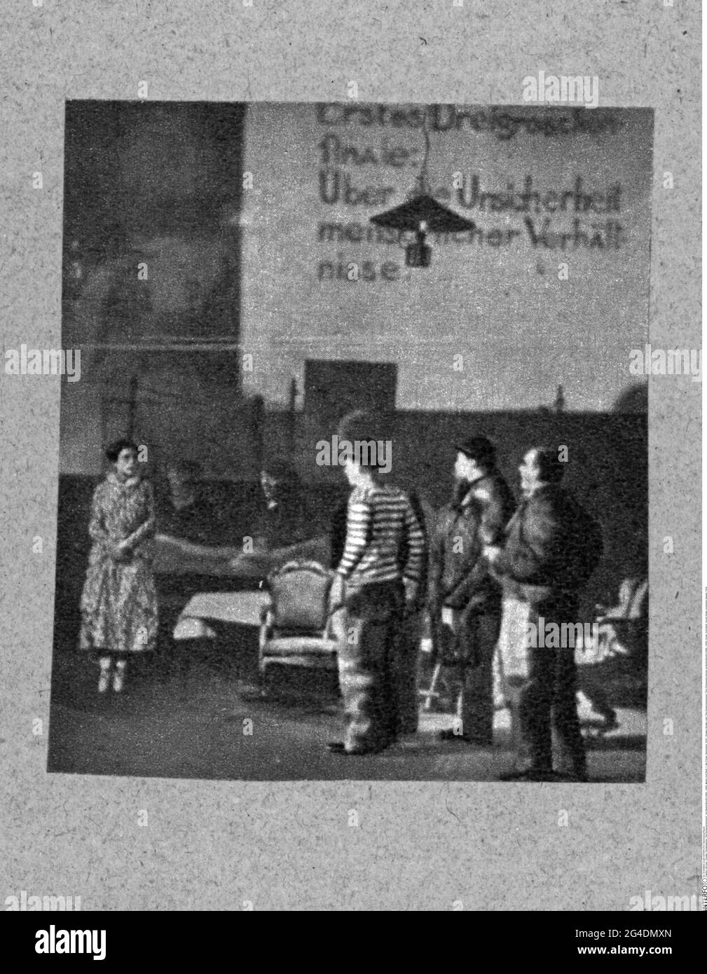 teatro / teatro, spettacolo, 'Die Dreigroschenoper' (l'Opera di Threepenny), DIRITTI-AGGIUNTIVI-INFORMAZIONI-DI-LIQUIDAZIONE-NON-DISPONIBILI Foto Stock teatro / teatro, spettacolo, 'Die Dreigroschenoper' (l'Opera di Threepenny), DIRITTI-AGGIUNTIVI-INFORMAZIONI-DI-LIQUIDAZIONE-NON-DISPONIBILI Foto Stock