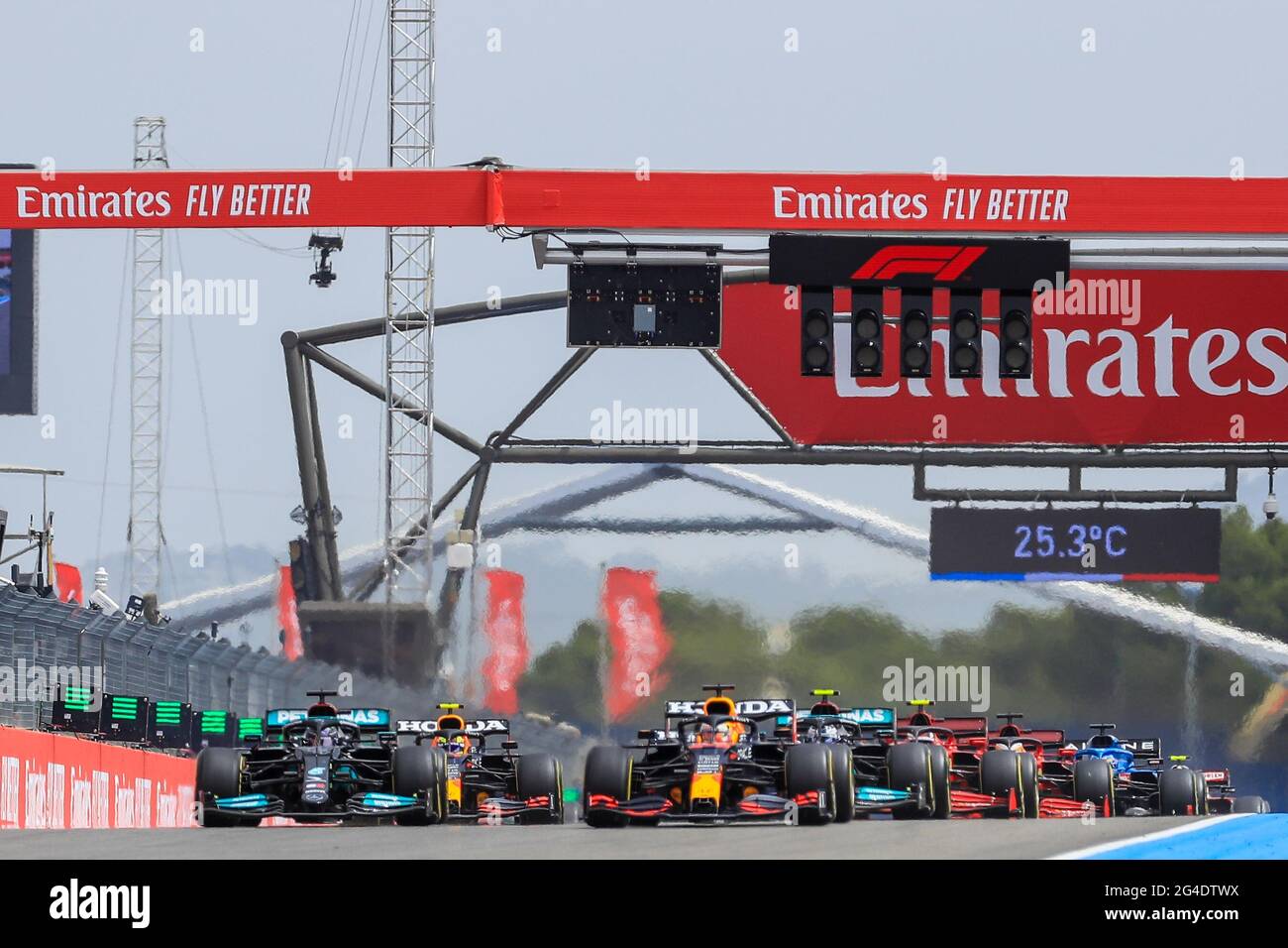 Circuito Paul Ricard, le Castellet, Francia il 20 giugno 2021 inizio della gara durante il Gran Premio di Francia di Formula 1 Emirates 2021 Foto Stock