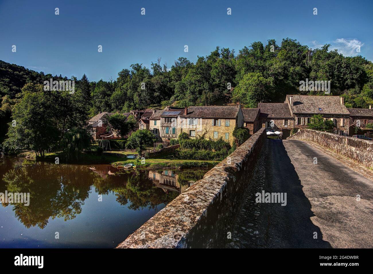 Pont de Cirou al confine tra Aveyron e Tarn, Francia Foto Stock