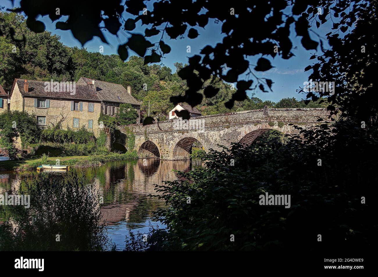 Pont de Cirou al confine tra Aveyron e Tarn, Francia Foto Stock
