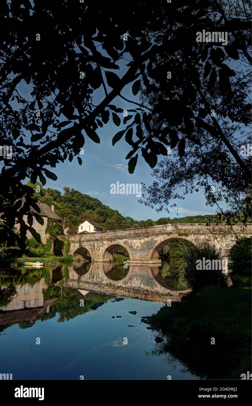 Pont de Cirou al confine tra Aveyron e Tarn, Francia Foto Stock