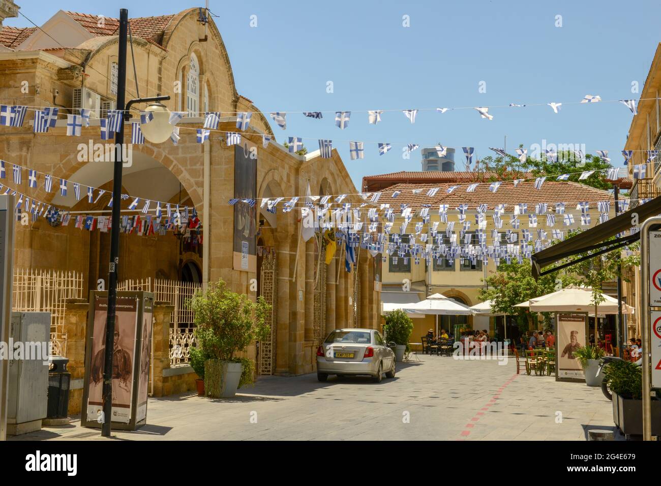 Nikosia, Cipro - 16 maggio 2021: Il vecchio centro di Nicosia sulla parte greca a Cipro Foto Stock