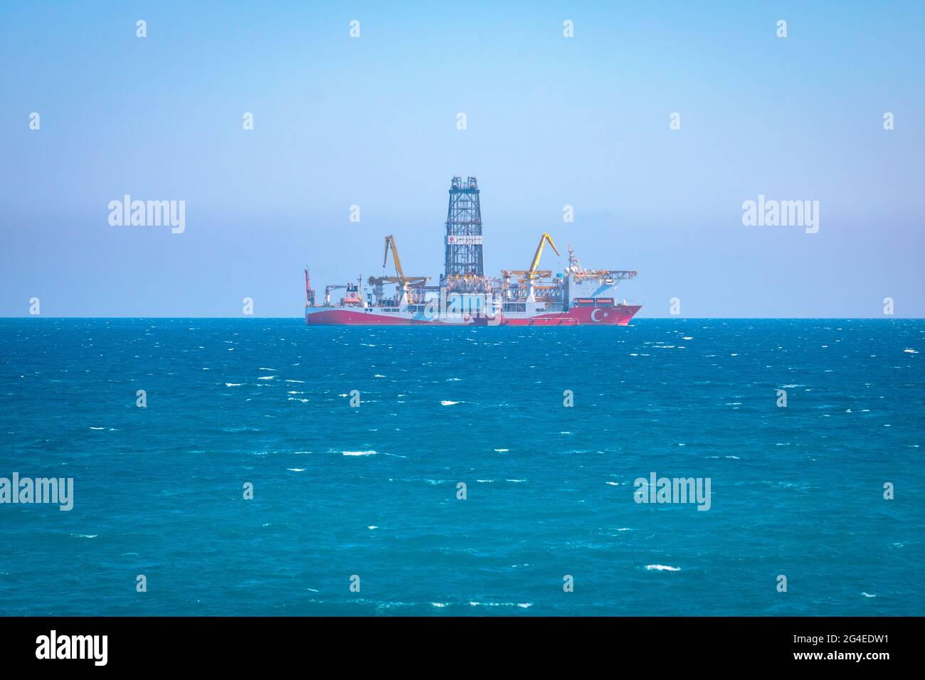 Nave da Drill Yavuz sul mar mediterraneo. Foto Stock