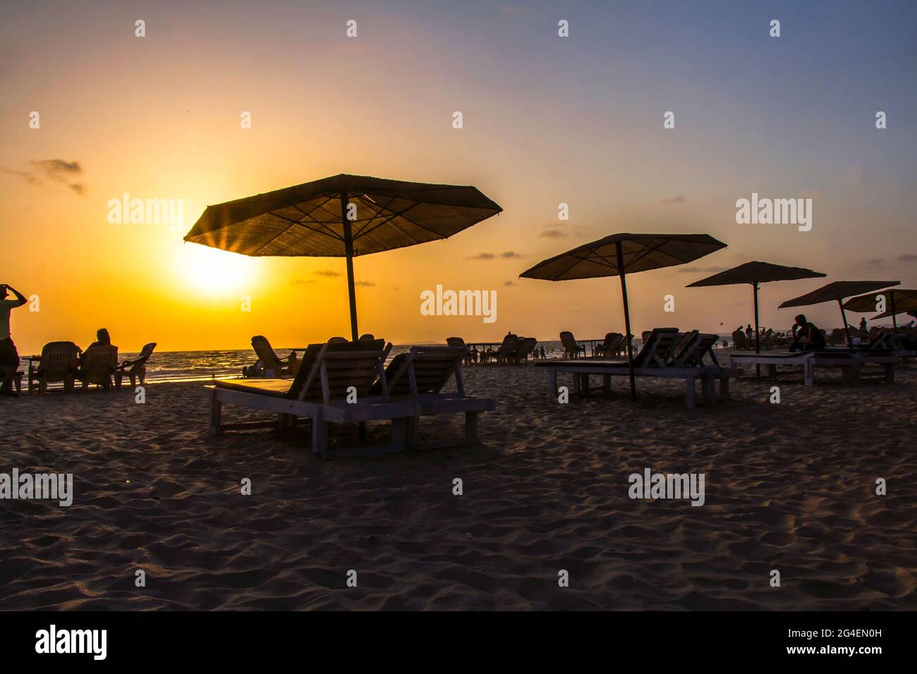 Vita da spiaggia in India durante il Monsone Foto Stock