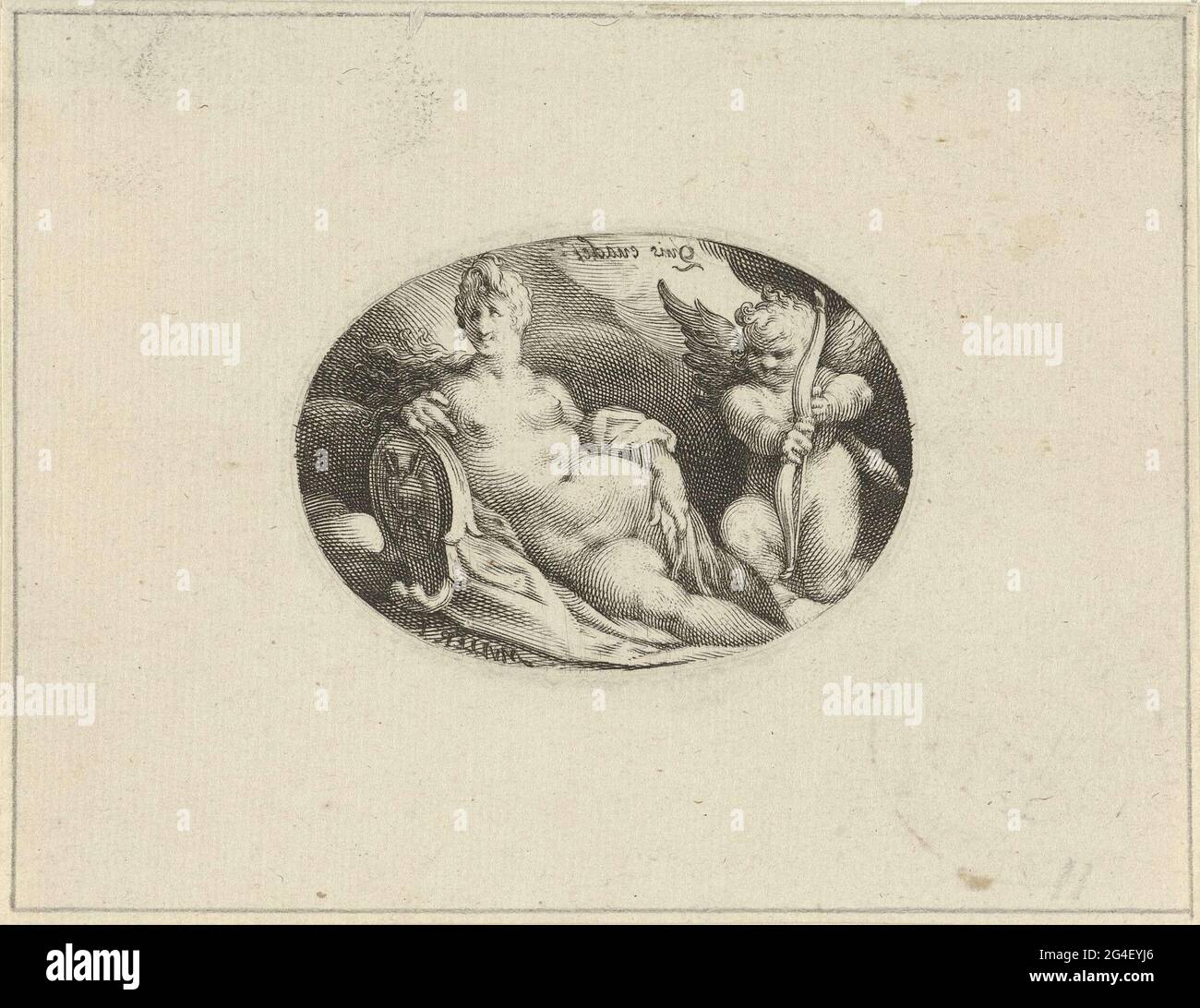 . Venere giace su una nuvola, la sua mano poggiata su uno scudo con un cuore trafitto da frecce. Oltre a lei il amor inginocchiato con il suo arco. Foto Stock