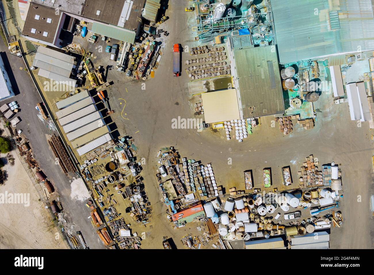 Sistema di visione aerea dall'alto industria chimica con dettaglio di un impianto chimico industriale pesante Foto Stock