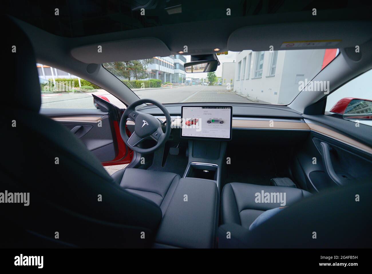 Interno della vettura Tesla Model 3, Germania Foto Stock