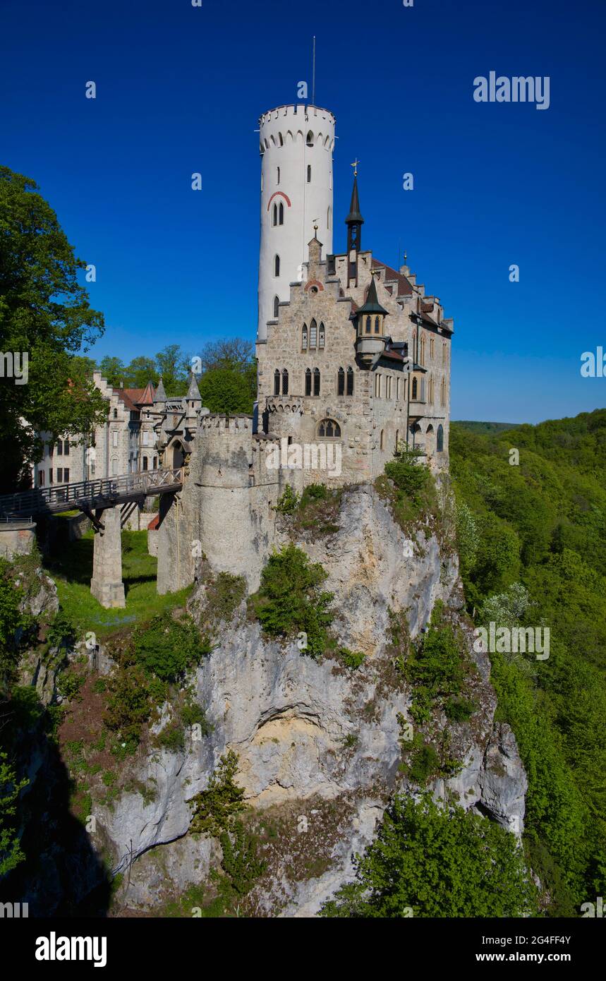 Castello di Lichtenstein, Honau, Alb sveva, Baden-Wuerttemberg, Germania Foto Stock