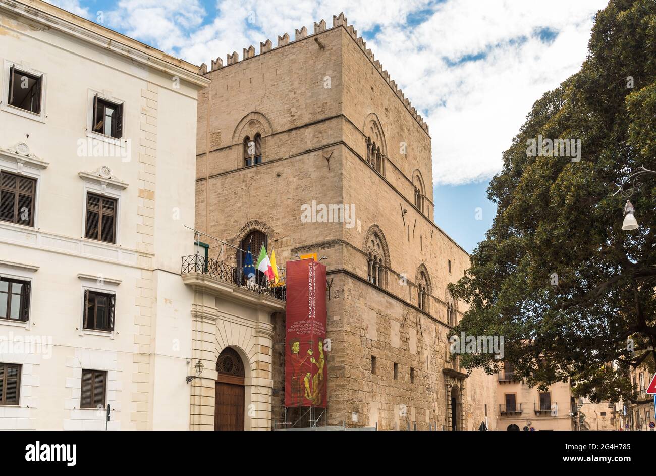 Palermo, Sicilia, Italia - 6 ottobre 2017: Veduta del Palazzo Chiaramonte-Steri di Palermo. Foto Stock